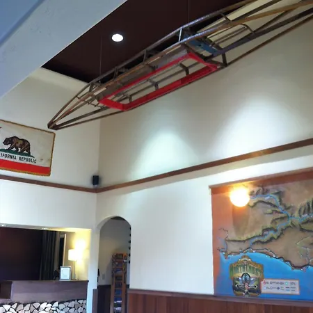 The Redwood Riverwalk, A Boutique Hotel-3